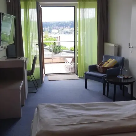Seehotel Engstler Фельден-ам-Вёртер-Зе